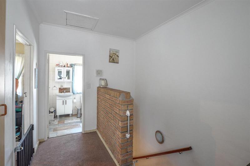 2 Bedroom Property for Sale in Labiance Estate Western Cape